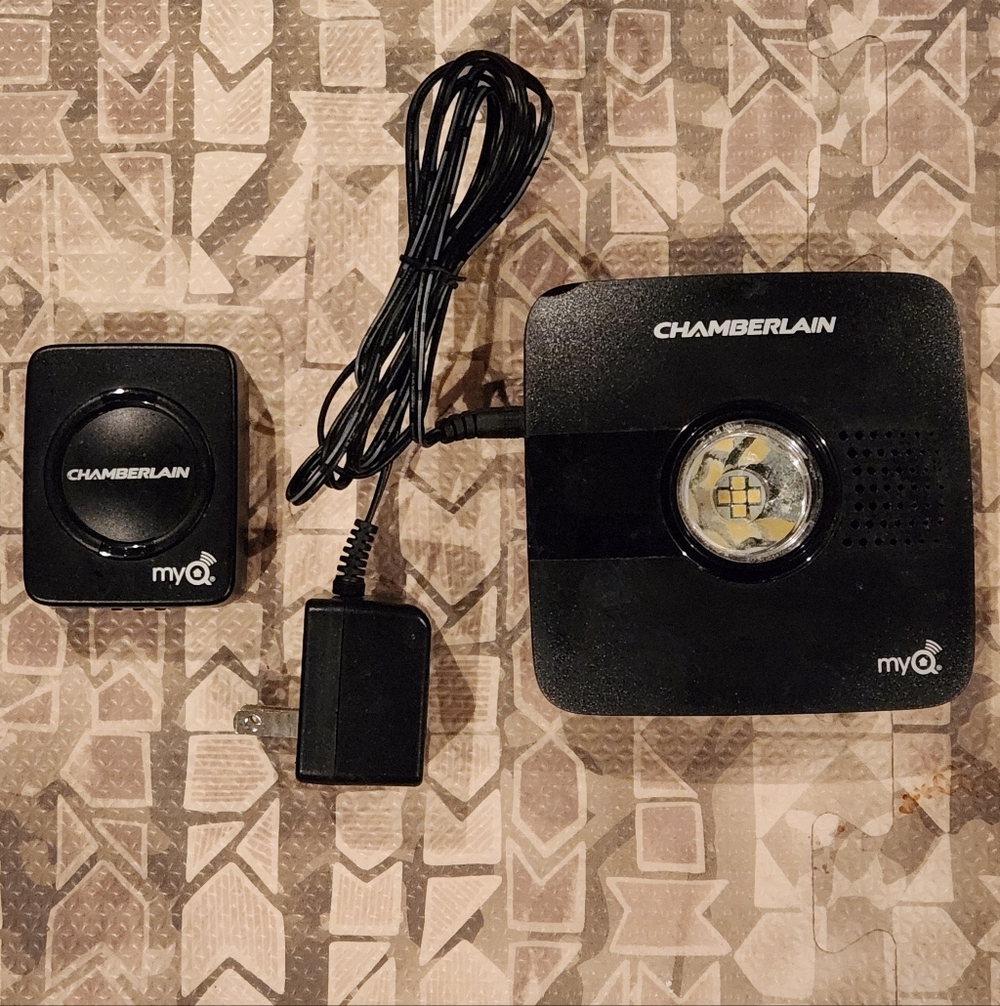 Chamberlain MyQ Smart Garage Hub - Black